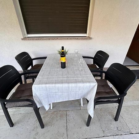 Apartment Near The Sea 650 ラバック エクステリア 写真